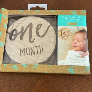 Kate & Milo Wooden Monthly Photo Props for Baby Milestone Photos